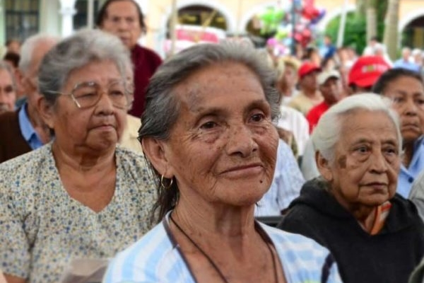 Inician pago del bono 