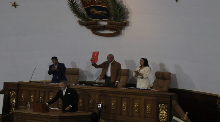 AN aprueba en primera discusión Ley de Comandos para la Defensa Integral de Venezuela