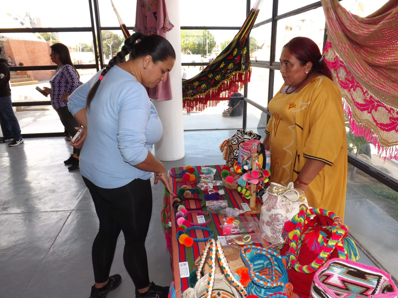 Artistas de San Francisco inauguran la exposición 