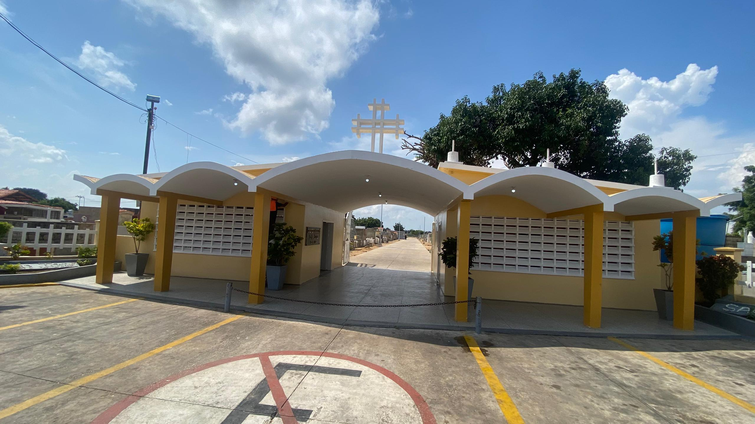 Rehabilitan los cementerios en Mara para conmemorar el Día de los Difuntos