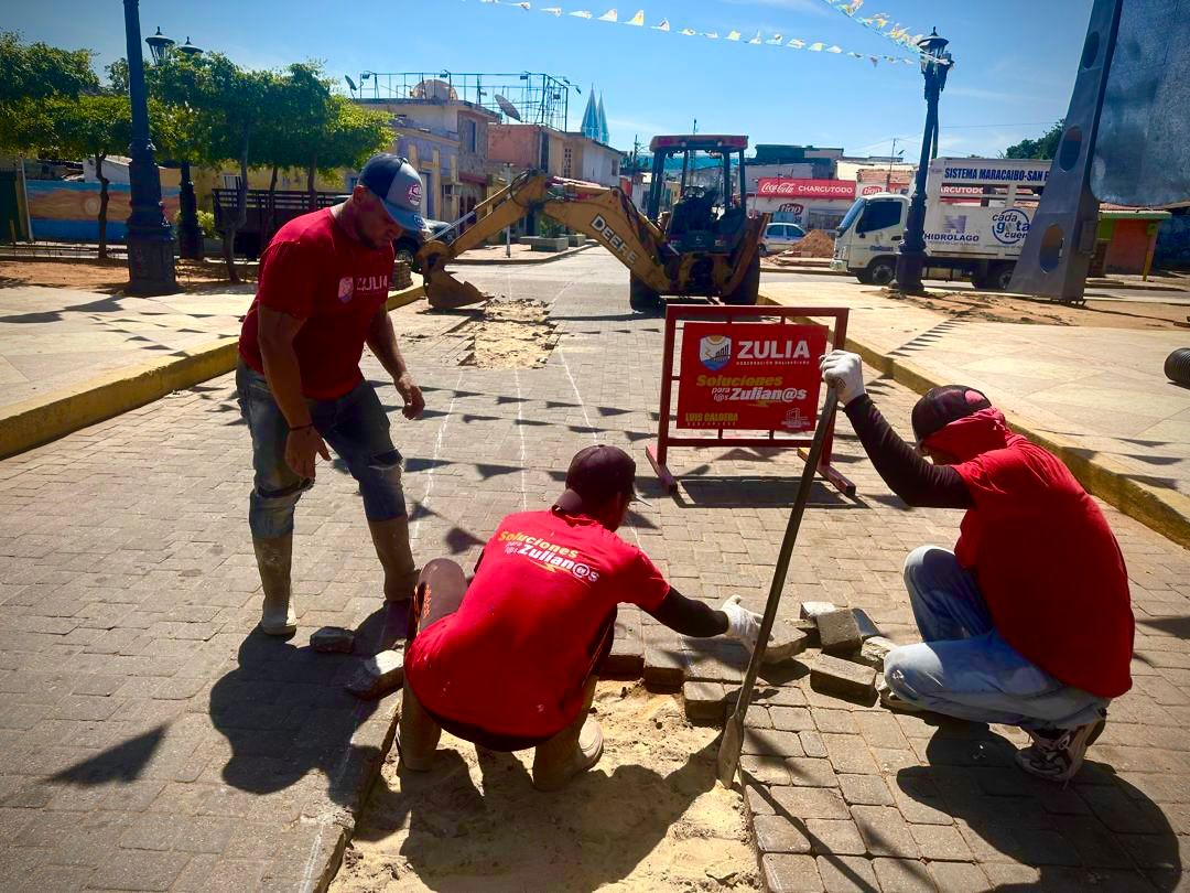 Plan Rector de Atención de Aguas 2025 llega a la comunidad Santa Lucía con la sustitución de colector