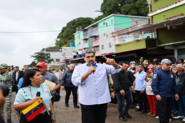 ¡Con armamento pesado y misiles! Maduro anuncia plan de defensa del eje Caracas-La Guaira