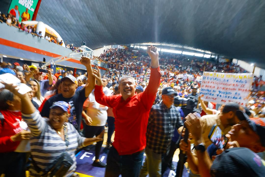 Con más de 8.000 comuneros Zulia cierra campaña de Consulta Popular Nacional en el Gimnasio Belisario Aponte