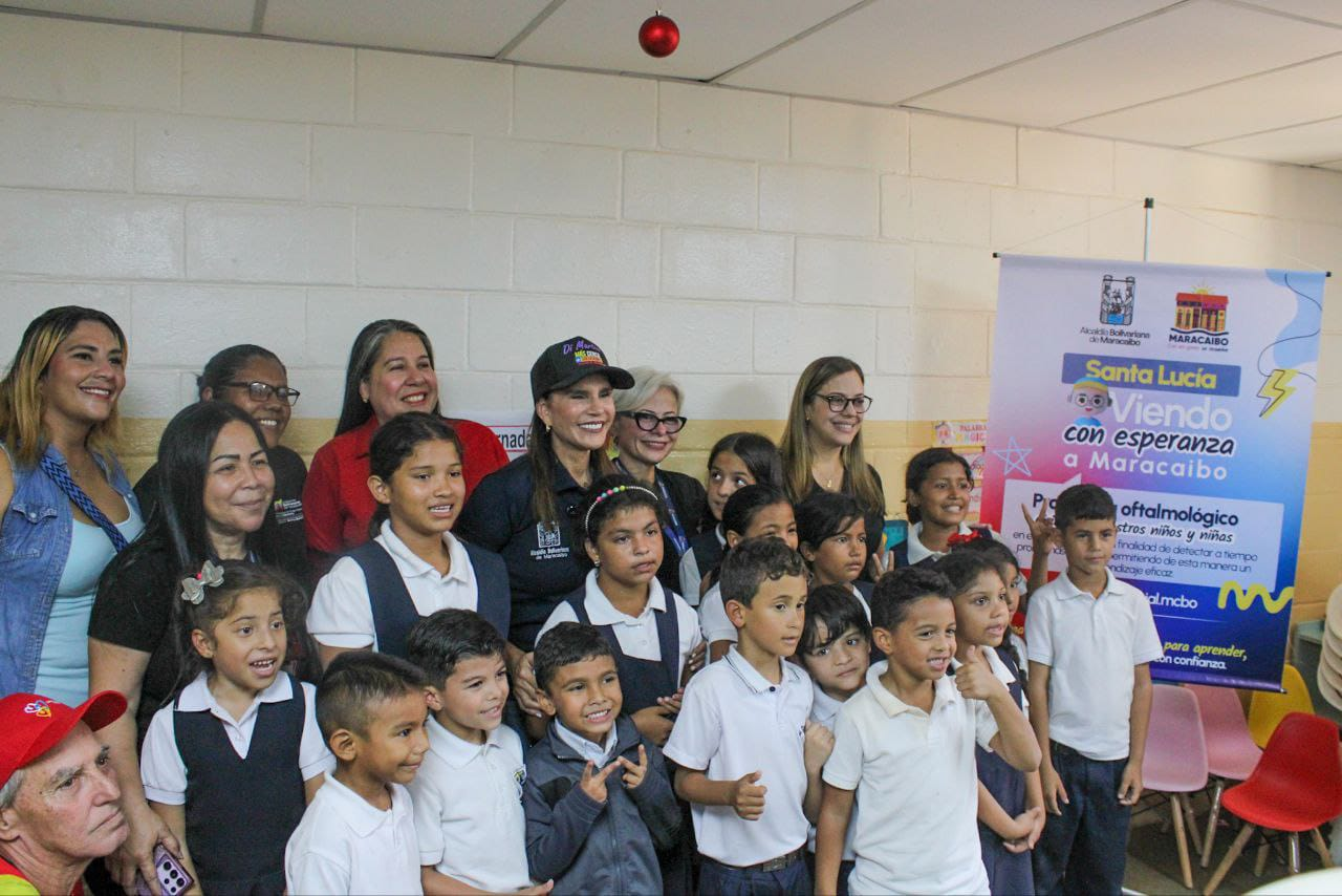 Programa Santa Lucía de la Alcaldía de Maracaibo arrancó en el Colegio María Moñitos con atención a 75 niños y niñas
