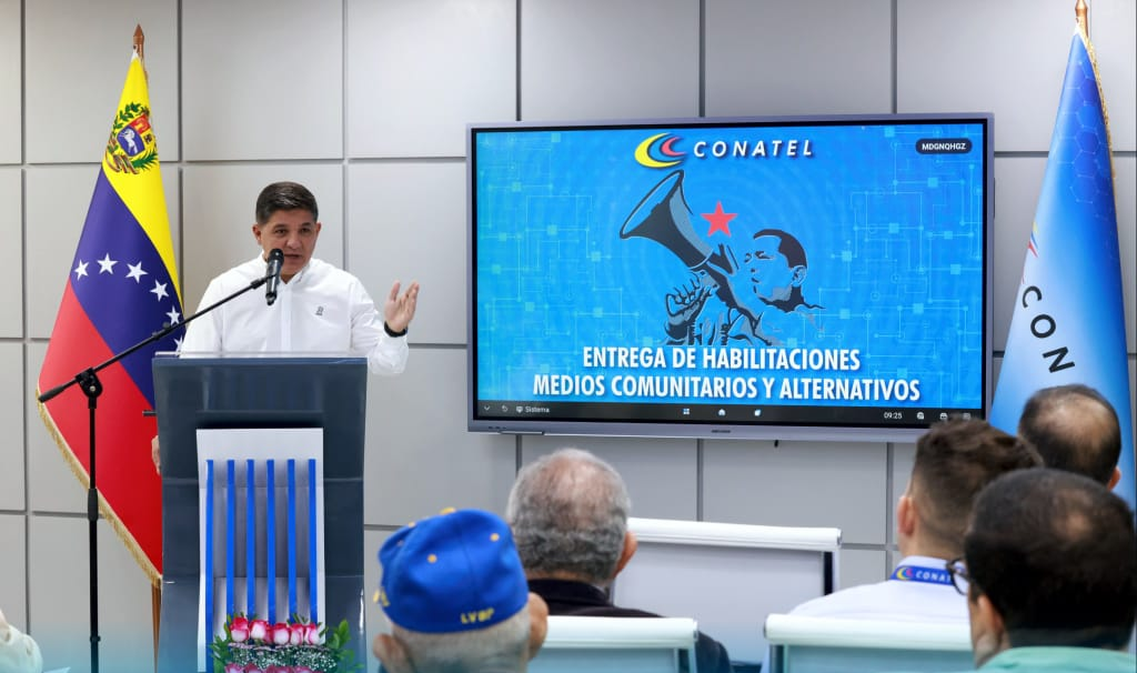 Conatel concedió títulos administrativos a 23 emisoras comunitarias