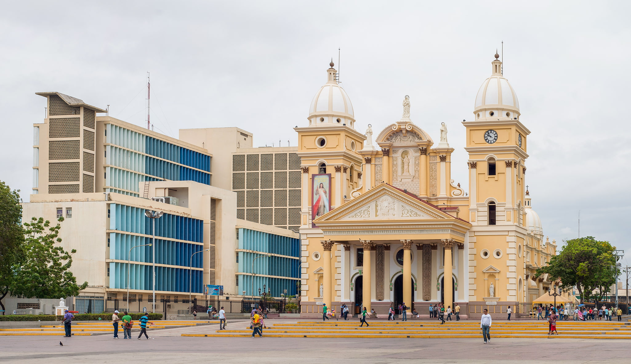 ¡Salud y espiritualidad! Gobernador Caldera anuncia rehabilitación del Hospital Chiquinquirá de Maracaibo