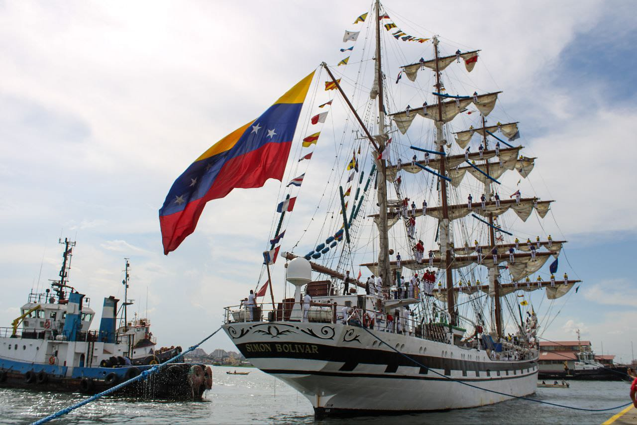 Buque Escuela “Simón Bolívar” regresa a Maracaibo