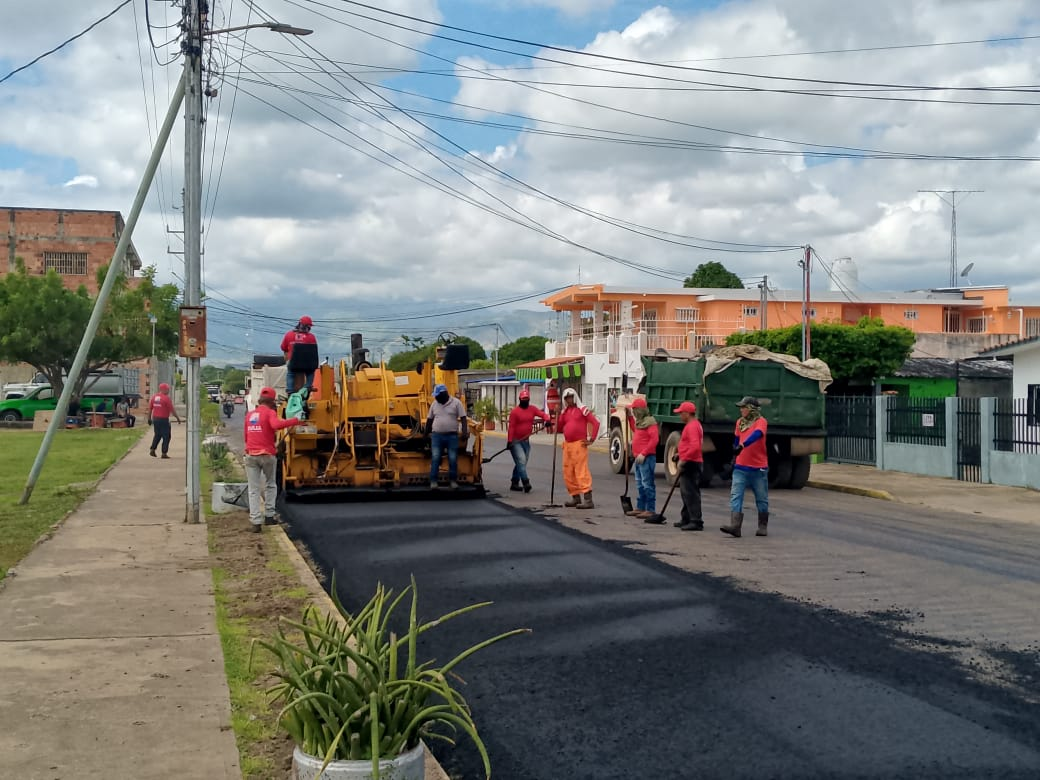 Avanza el Plan de Asfaltado en Machiques de Perijá