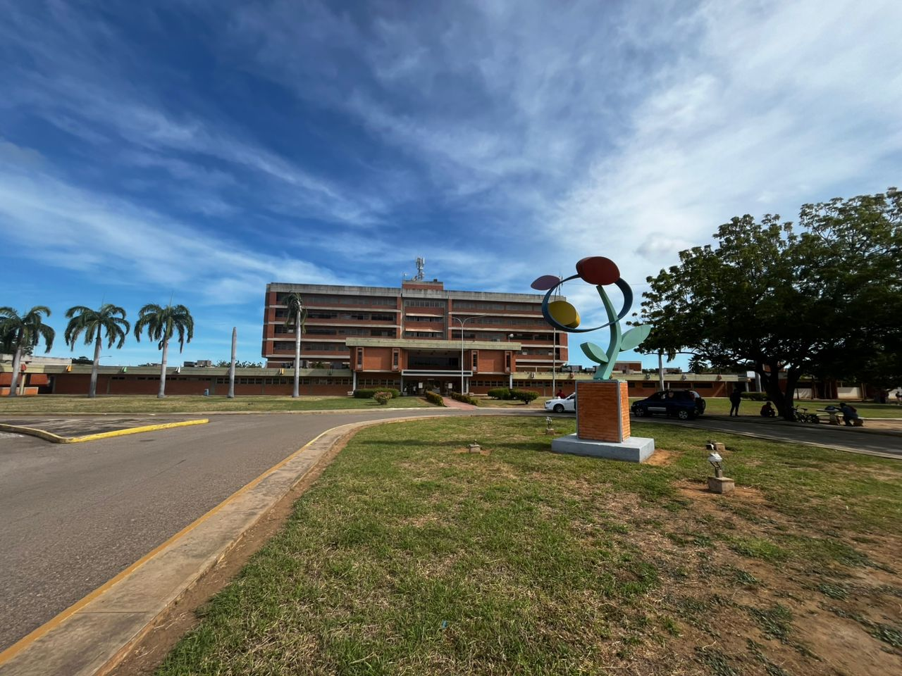 Plan Cayapa de la Salud muestra avances en rehabilitación del Hospital de Especialidades Pediátricas
