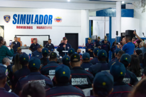 Alcalde Di Martino denuncia extorsión a comerciantes formales con falsa amenaza de desalojo