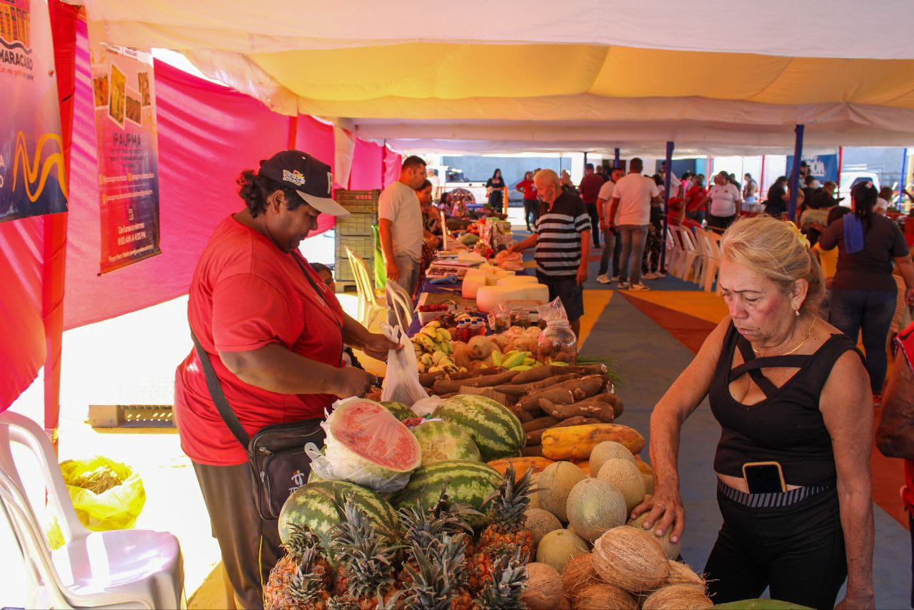 Jornada 25 del Mercado de Emprendedoras y Emprendedores benefició a más de 3.500 familias en Los Haticos