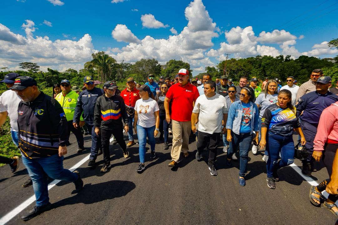 Gobernador Caldera entrega rehabilitado Puente El Sitio del municipio Baralt afectado por el enjambre sísmico