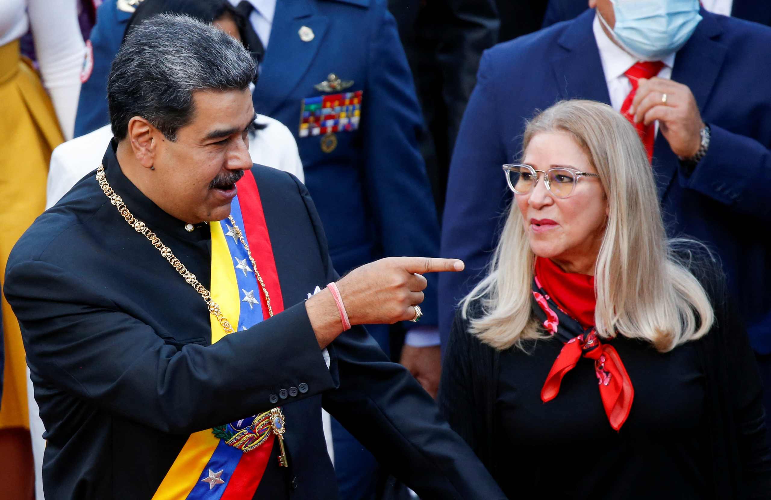 Nicolás Maduro y Cilia Flores llegan a Nueva York tras ser sacado de Venezuela por EEUU