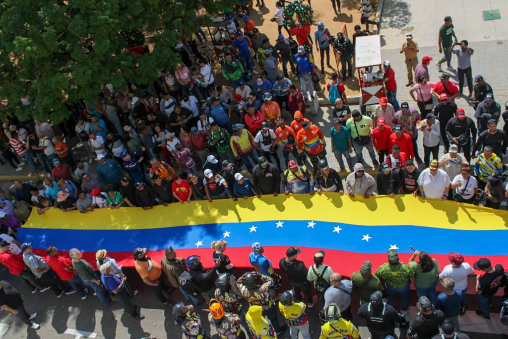 Pueblo zuliano se moviliza en Maracaibo para exigir la liberación del presidente Nicolás Maduro