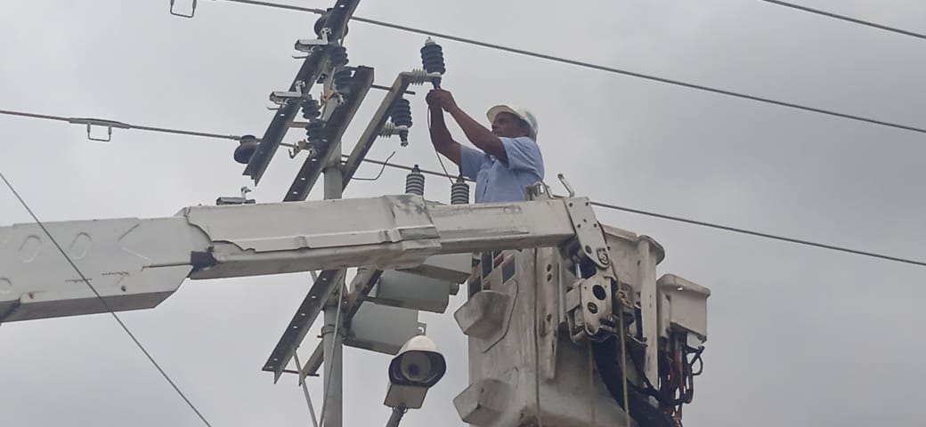 Sustituyen equipos en circuitos eléctricos para favorecer a más de 5 mil zulianos
