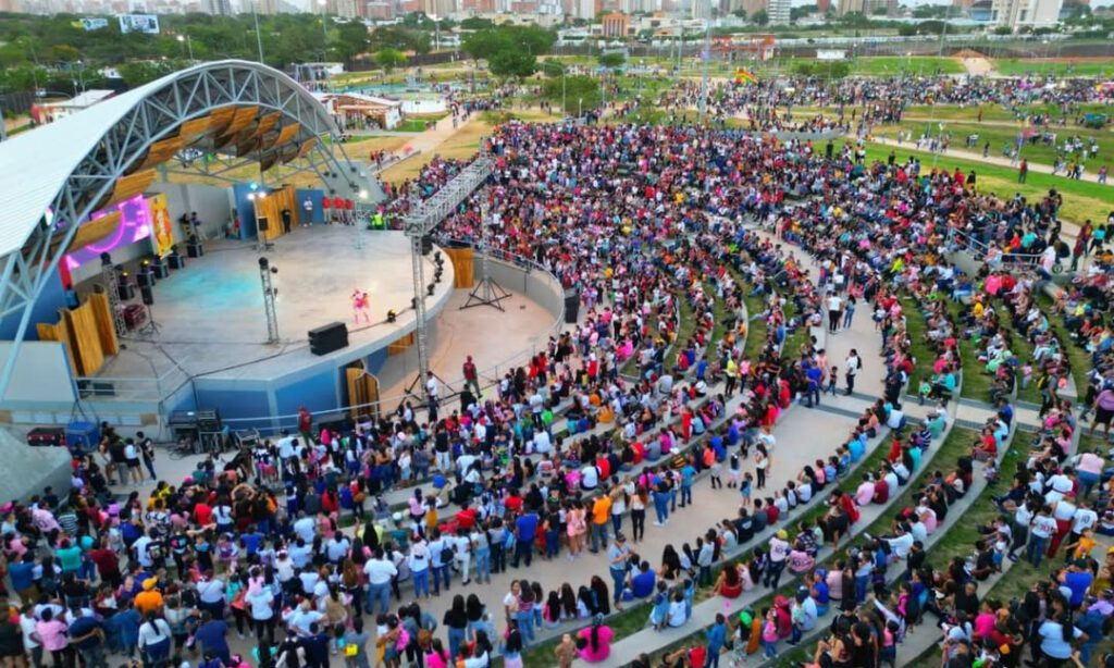 ¡Parque Monumental Ana María Campos! Artistas internacionales en la Ruta de Carnavales en Paz en Maracaibo