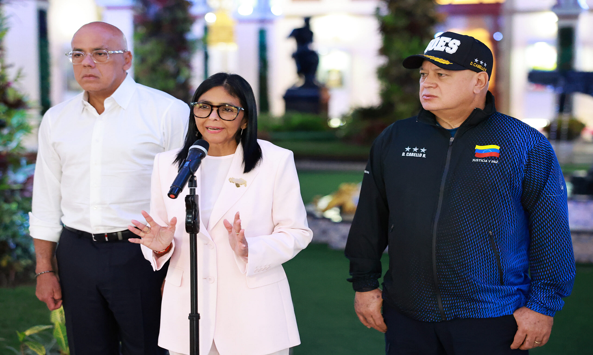 Delcy  Rodríguez: Venezuela está dando sus primeros pasos para la reconstrucción de su economía