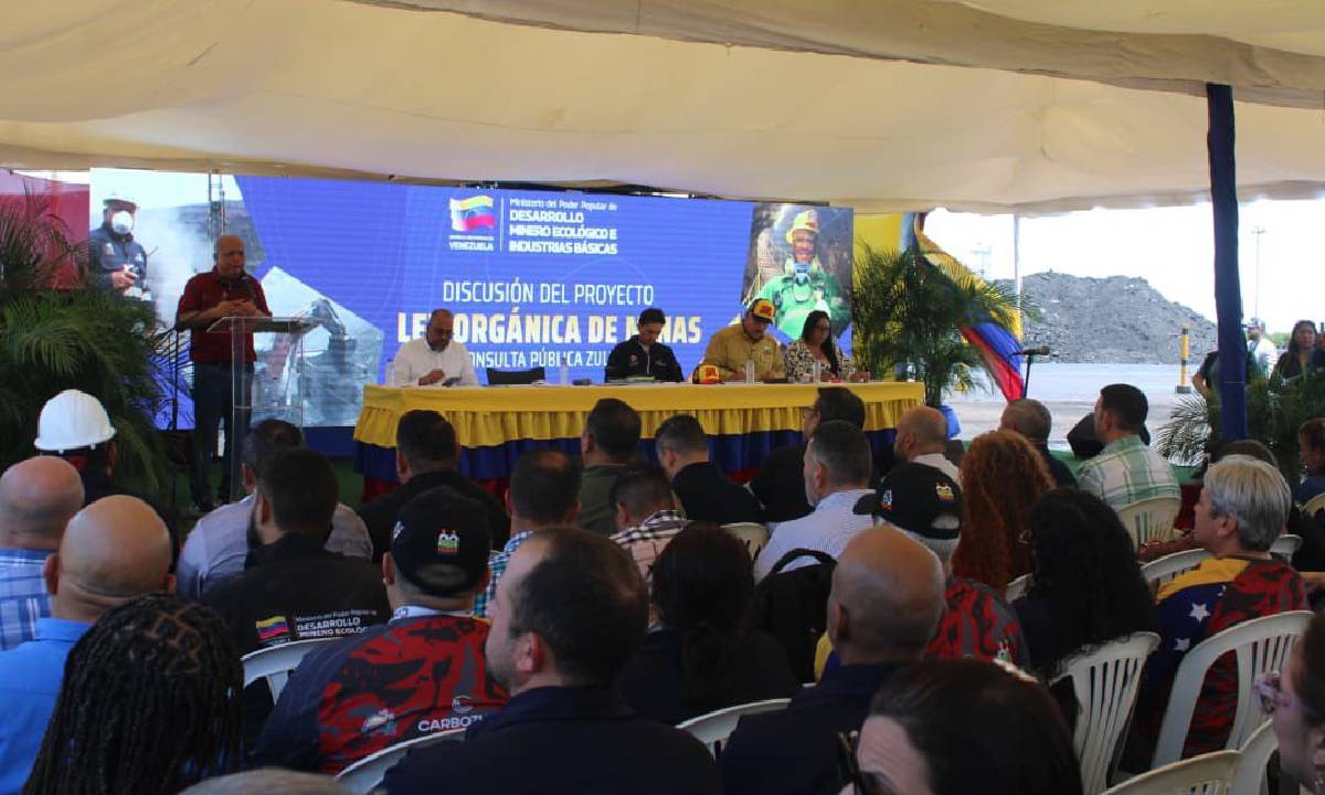 Mineros del Zulia participan en consulta de la propuesta de reforma de la Ley de Minas