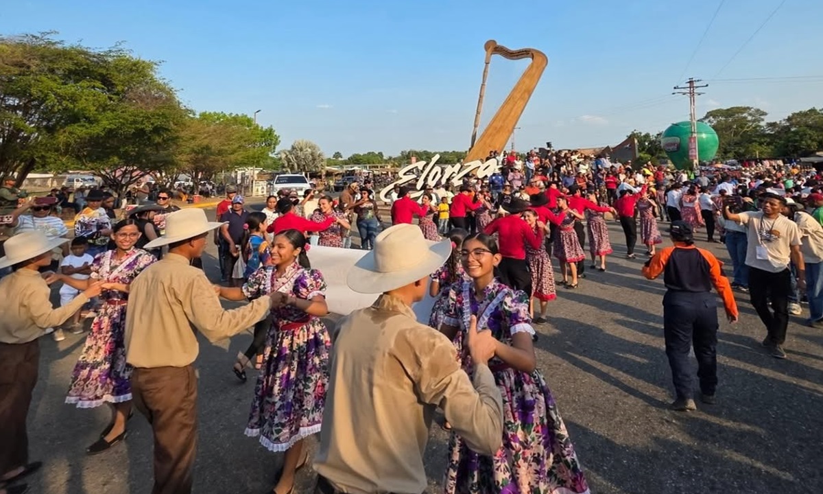 Turistas celebraron al ritmo del joropo las Fiestas de Elorza