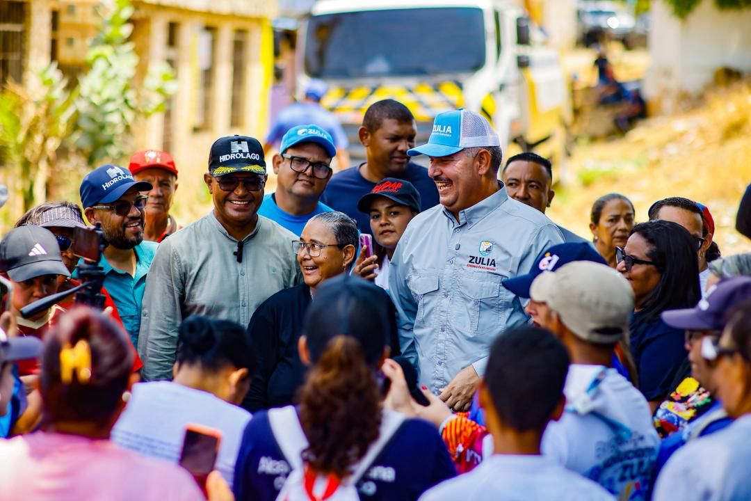 Gobernador Caldera supervisa trabajos de mantenimiento y rehabilitación de colectores de aguas servidas en Comuna Altos de Jalisco