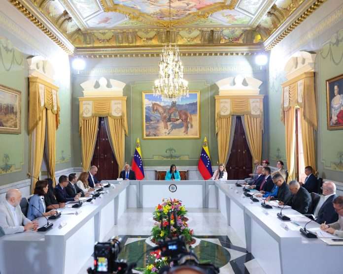 Presidenta (E) instala comisión nacional para la reforma del sistema judicial