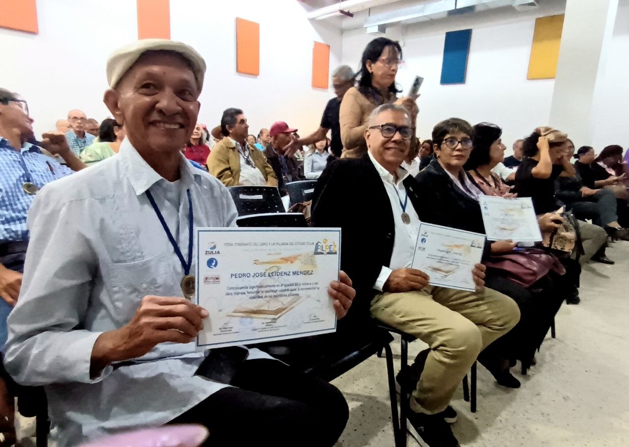 Primera Feria Itinerante del Libro y la Palabra continúa en la Biblioteca Pública María Calcaño