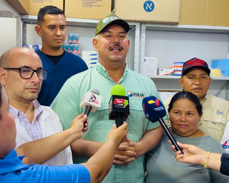 Gobernador Luis Caldera entrega rehabilitado y dotado el Consultorio Popular Clementina Urdaneta