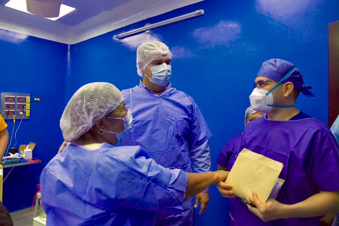 Luis Caldera inspecciona centros de salud y el Plan Quirúrgico en el municipio Jesús María Semprúm