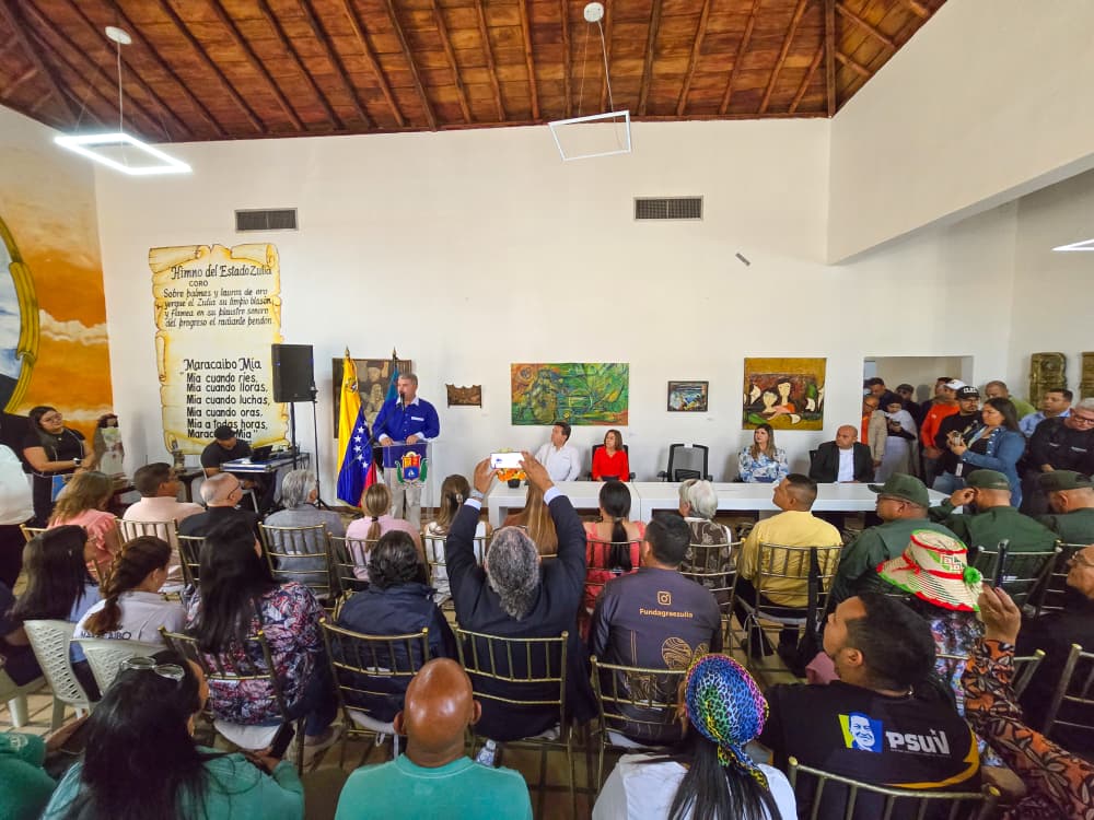 Gobernador Caldera juramenta comisión para conmemorar centenario de la siembra del poeta zuliano Udón Pérez