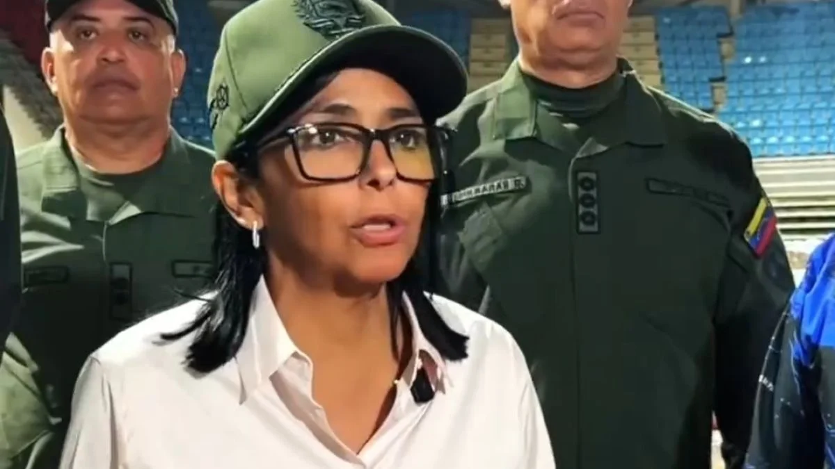 Delcy Rodríguez ratifica su compromiso con las familias afectadas por doble sismo: ¡No están solos!