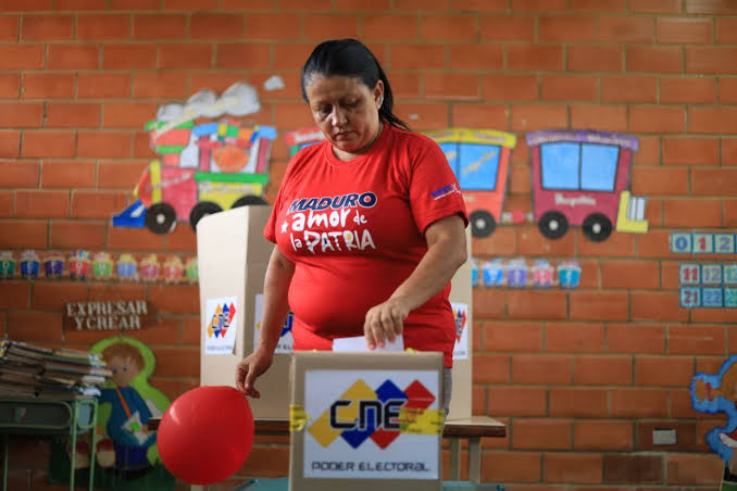 Reprograman la Consulta Popular Nacional