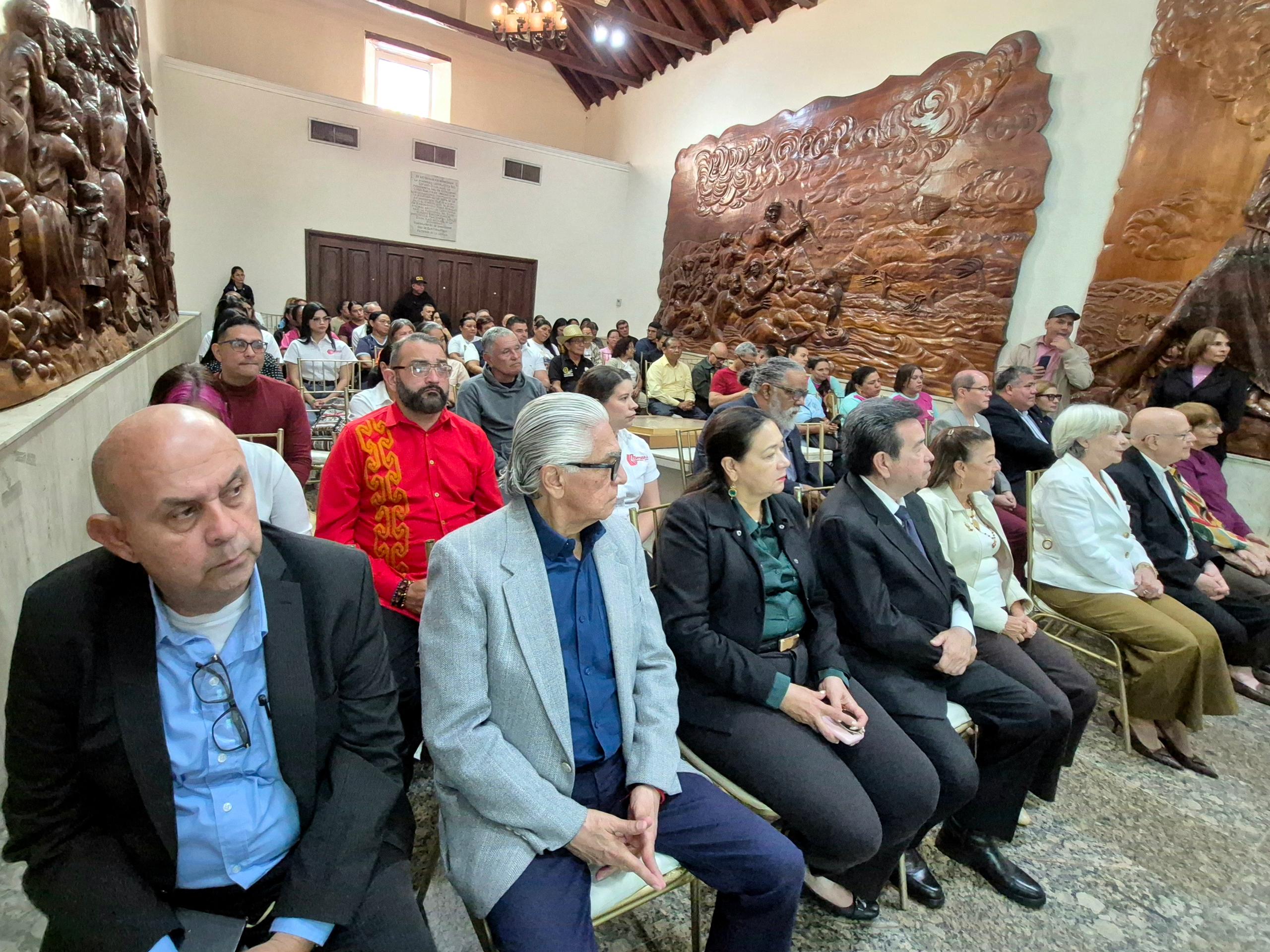 El Panteón del Estado Zulia honra el legado de Udón Pérez en el centenario de su inmortalidad